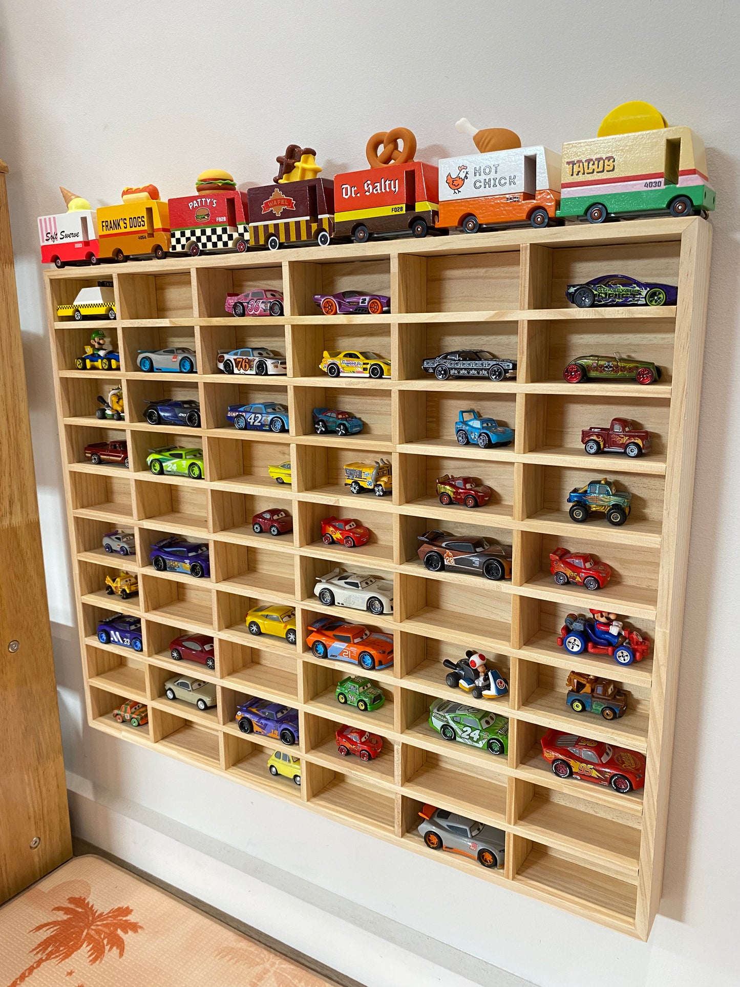 (NEW) 1: 64 Display and Storage Unit- SolidWood